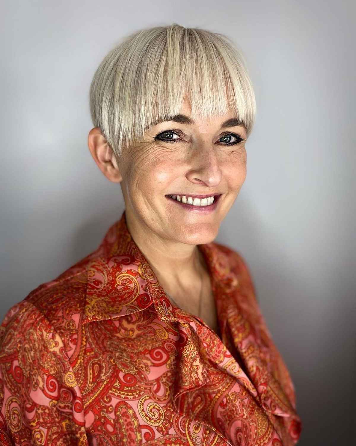 52 Short Hair with Bangs Trending in 2025