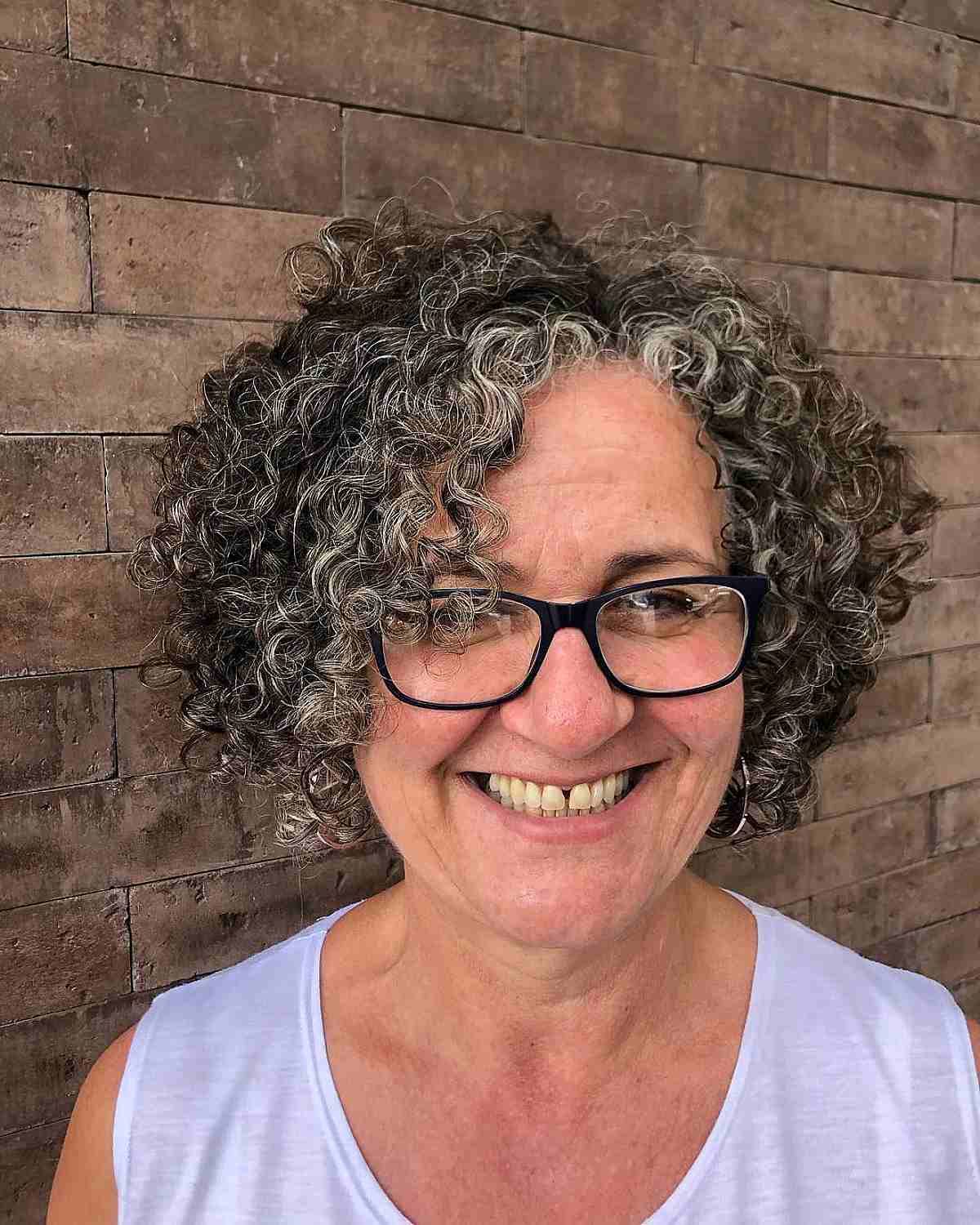 31 Stylish Short, Curly Hairstyles for Older Women