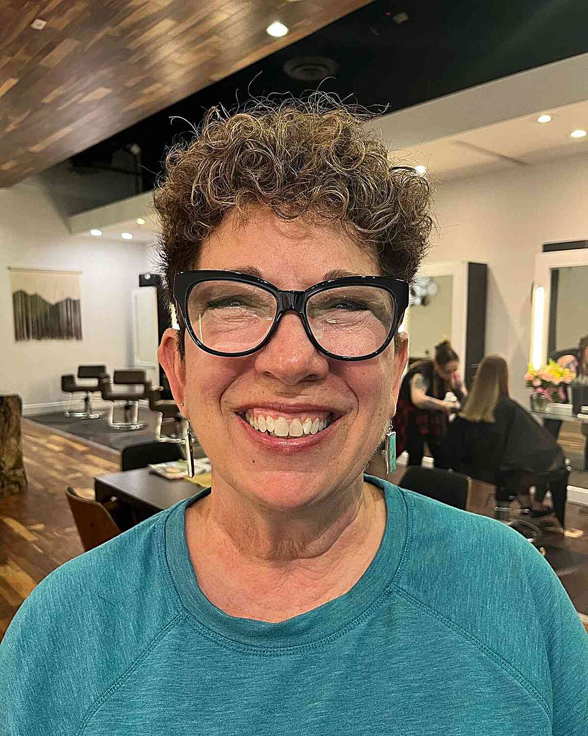 31 Stylish Short, Curly Hairstyles for Older Women