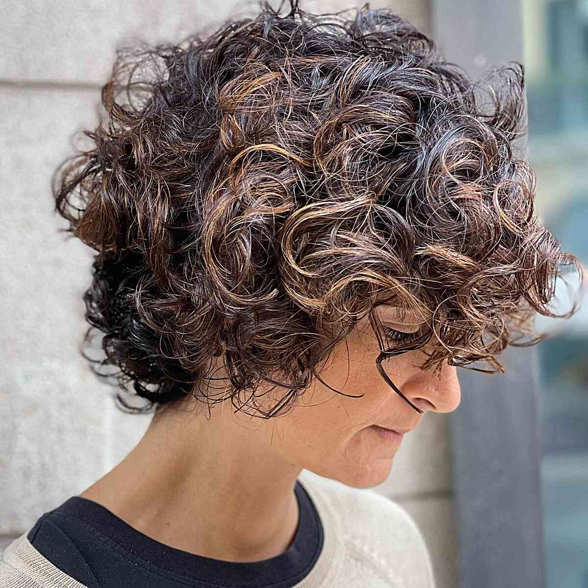 31 Stylish Short, Curly Hairstyles for Older Women