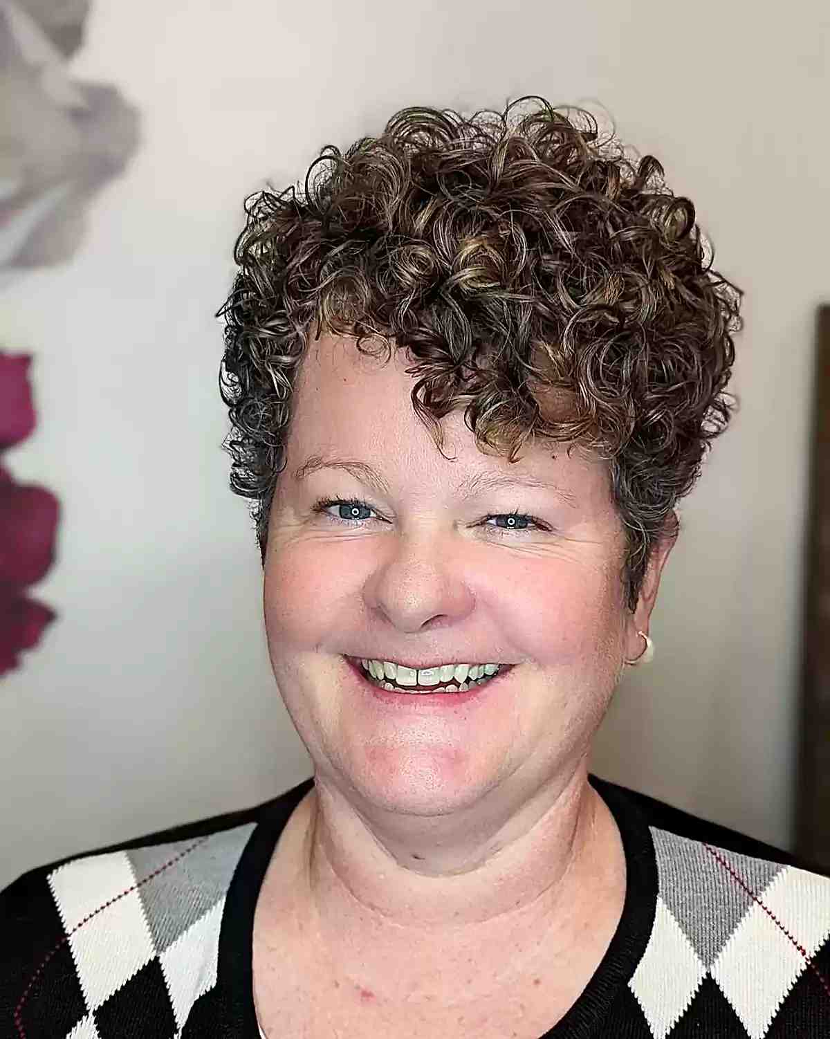 31 Stylish Short, Curly Hairstyles for Older Women