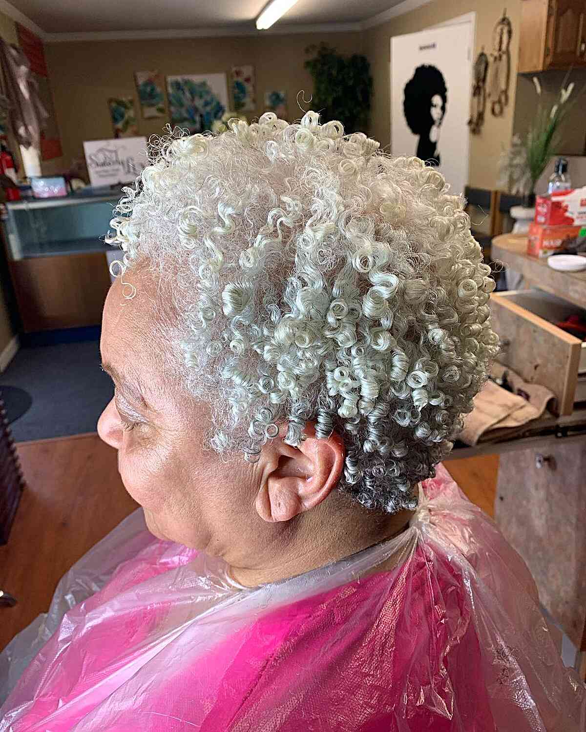 31 Stylish Short, Curly Hairstyles for Older Women