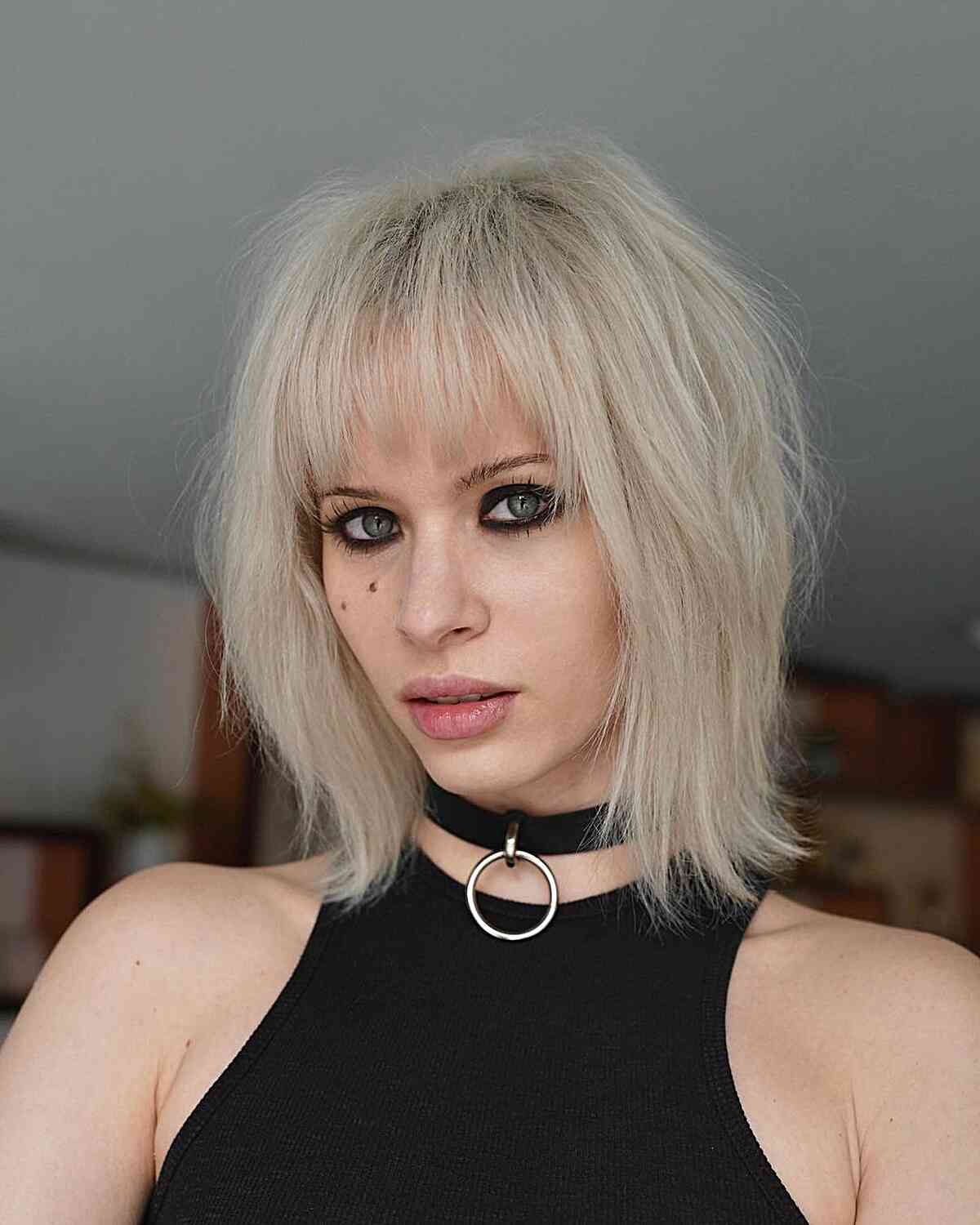 45 Cutest Above-The-Shoulder Haircuts for A Perfect In-Between Length