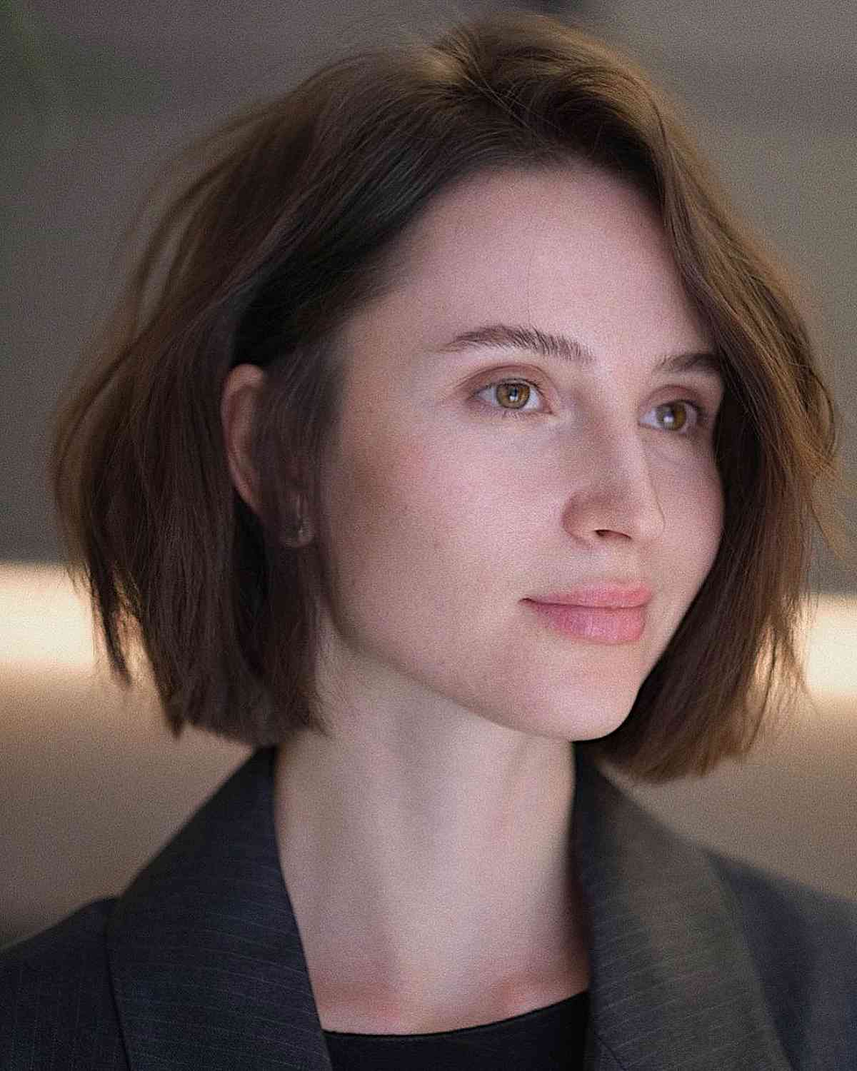 45 Cutest Above-The-Shoulder Haircuts for A Perfect In-Between Length