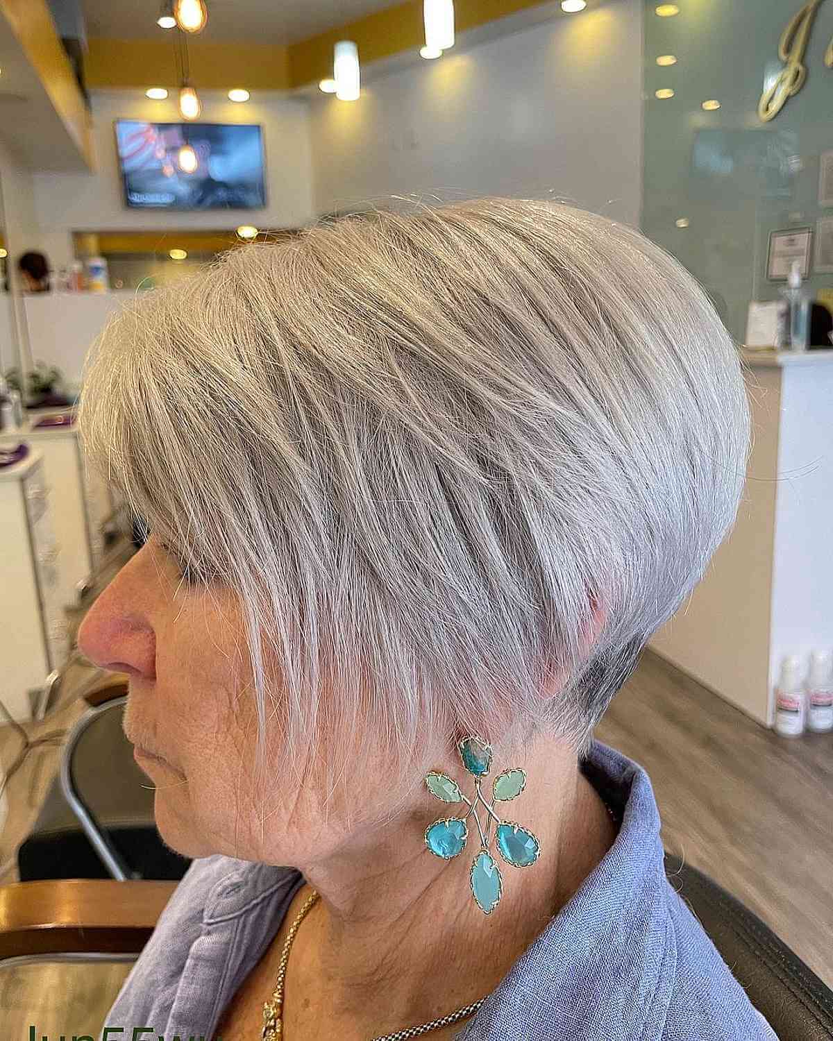 45 Cutest Above-The-Shoulder Haircuts for A Perfect In-Between Length