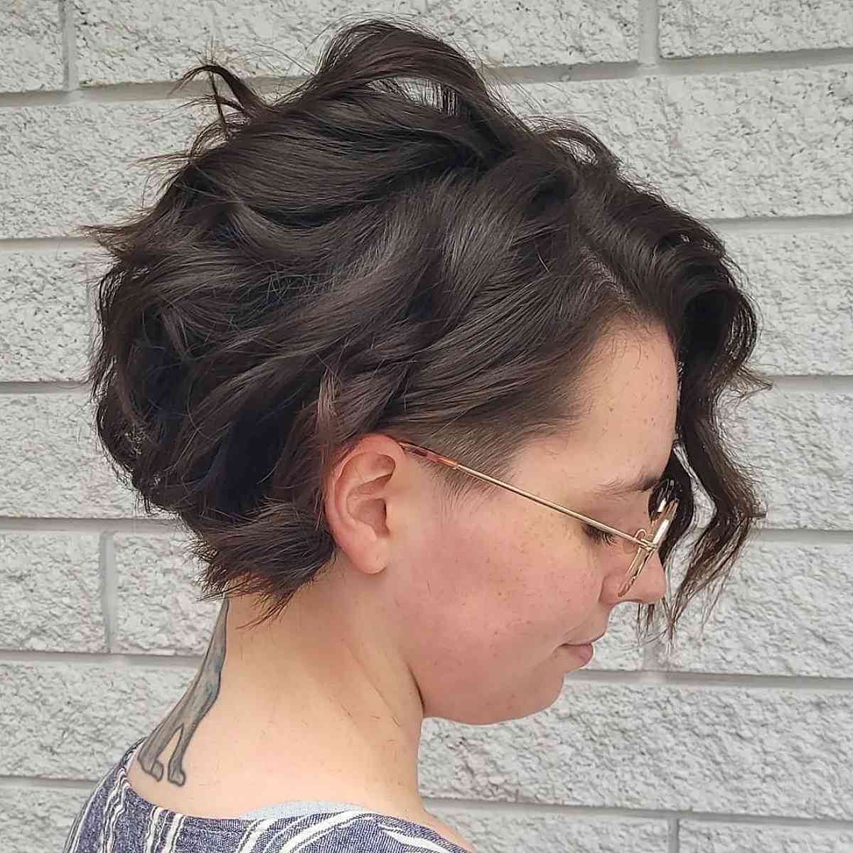 45 Cutest Above-The-Shoulder Haircuts for A Perfect In-Between Length
