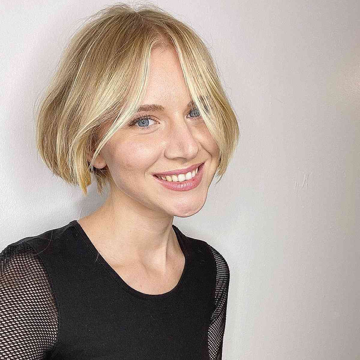 45 Cutest Above-The-Shoulder Haircuts for A Perfect In-Between Length