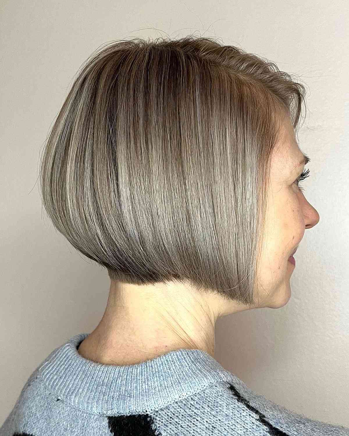 45 Cutest Above-The-Shoulder Haircuts for A Perfect In-Between Length