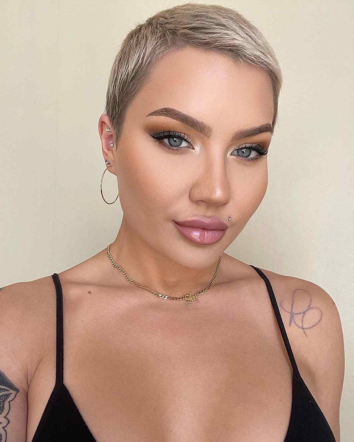 70 Super Short Pixie Cuts That Are Still Feminine