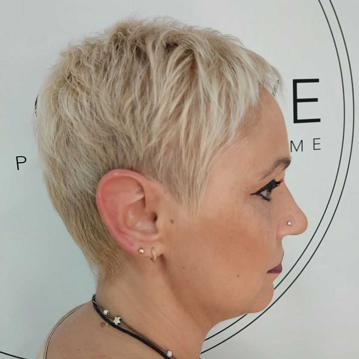 70 Super Short Pixie Cuts That Are Still Feminine