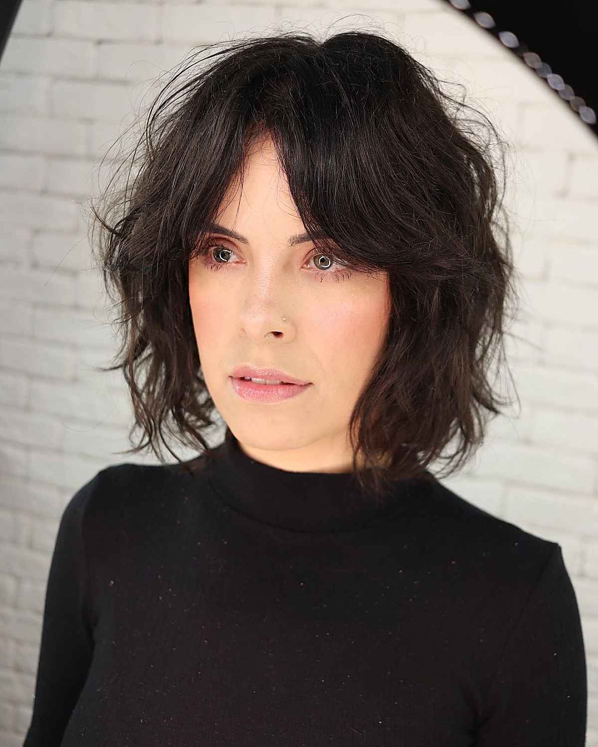 64 Sexiest Short Hairstyles for Women Over 40 in 2025