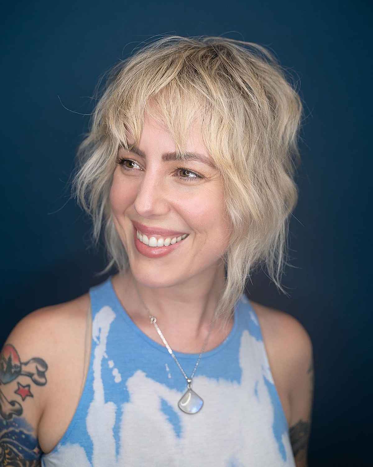 64 Sexiest Short Hairstyles for Women Over 40 in 2025