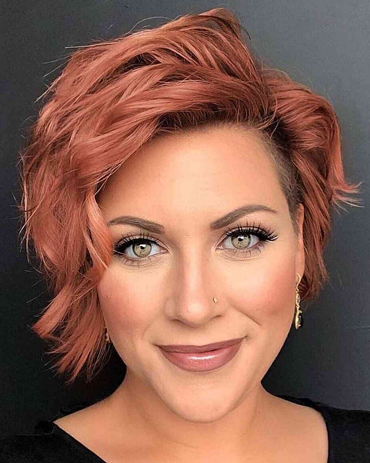 64 Sexiest Short Hairstyles for Women Over 40 in 2025