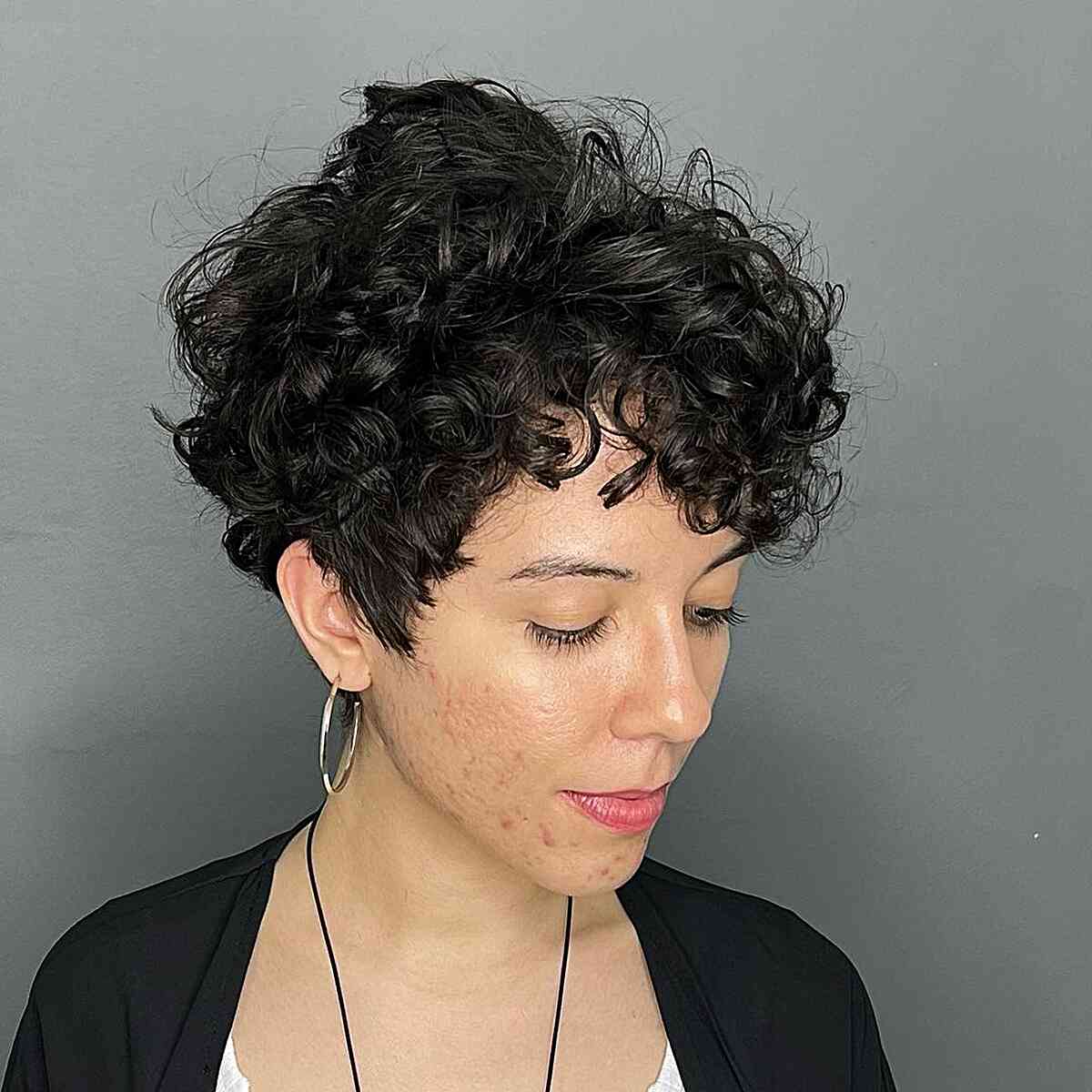 54 Top Short Hairstyles for Thick Hair to Be More Manageable