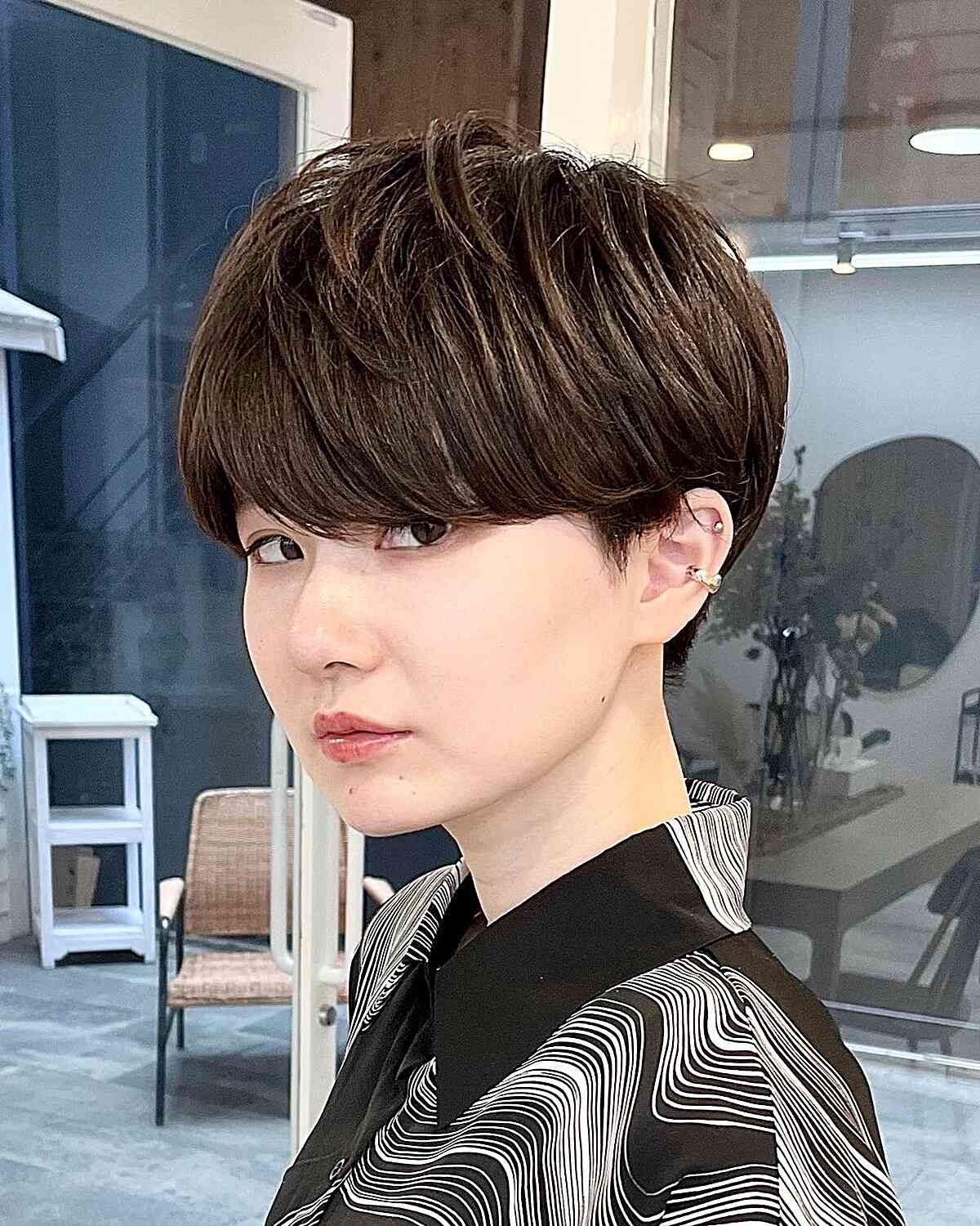54 Top Short Hairstyles for Thick Hair to Be More Manageable