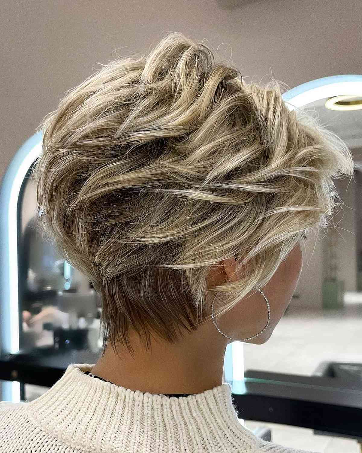 54 Top Short Hairstyles for Thick Hair to Be More Manageable