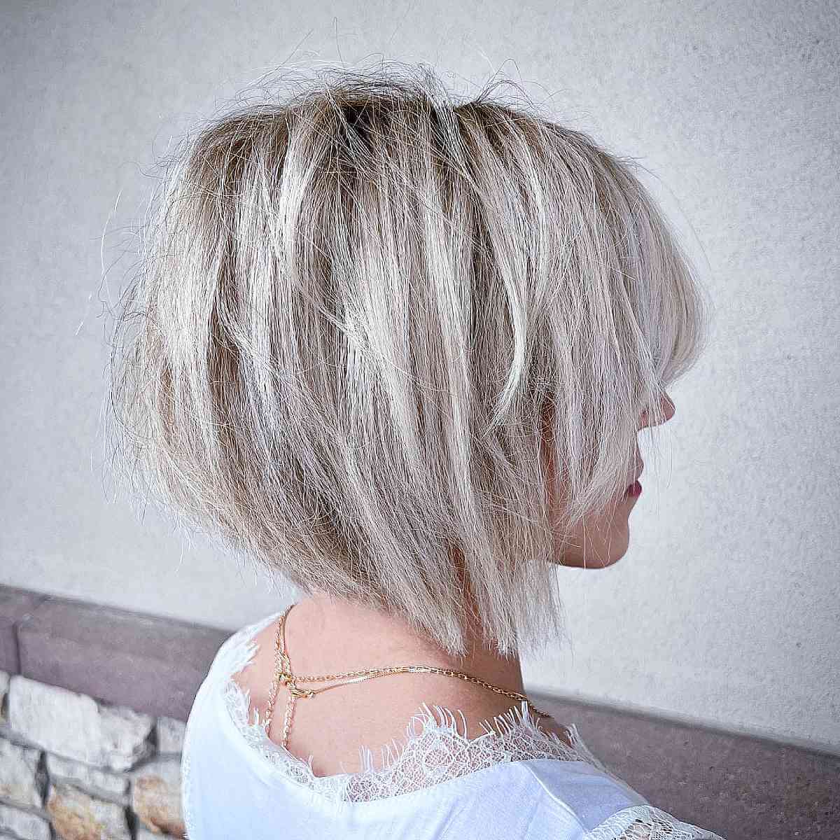 54 Top Short Hairstyles for Thick Hair to Be More Manageable