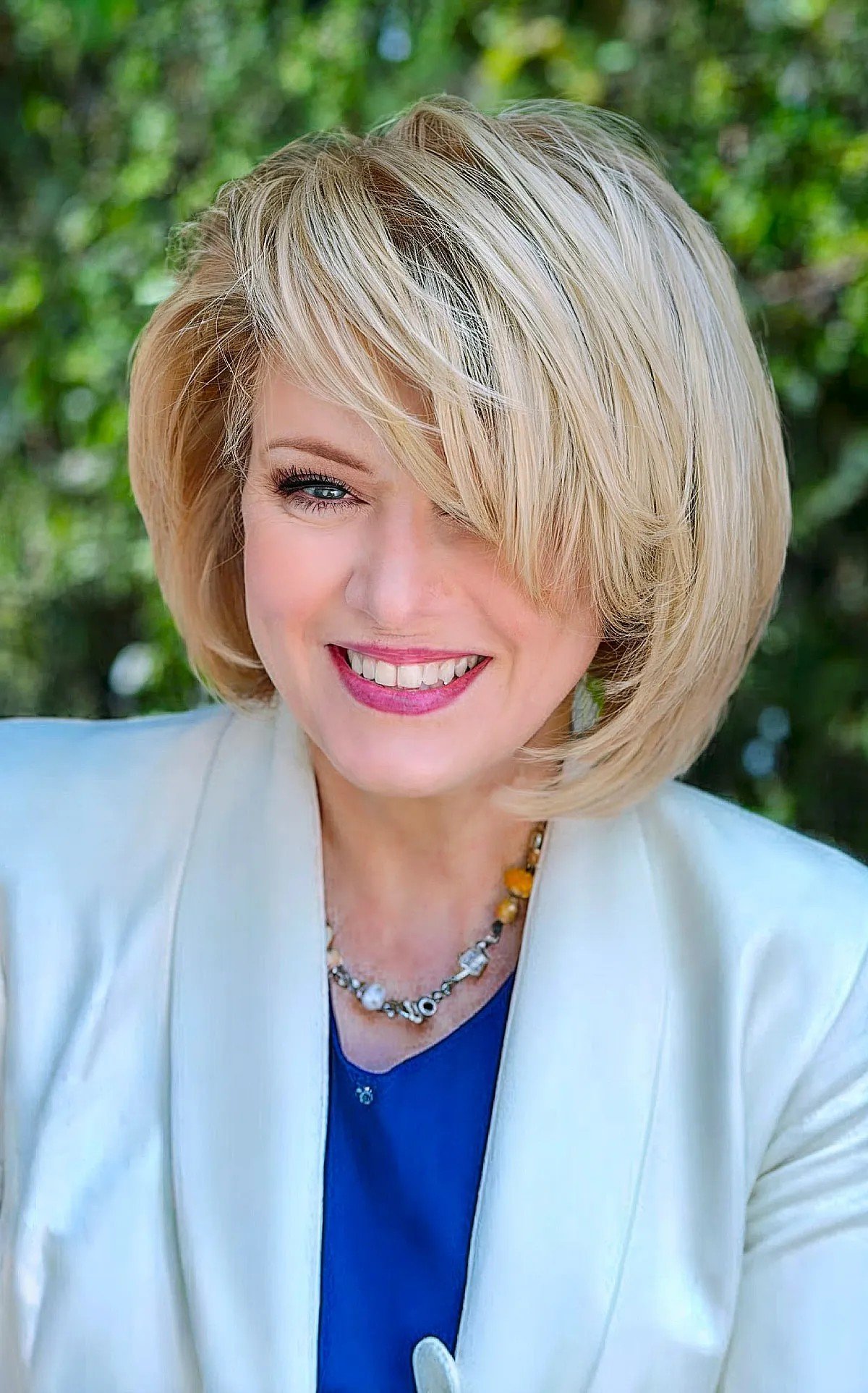 54 Top Short Hairstyles for Thick Hair to Be More Manageable