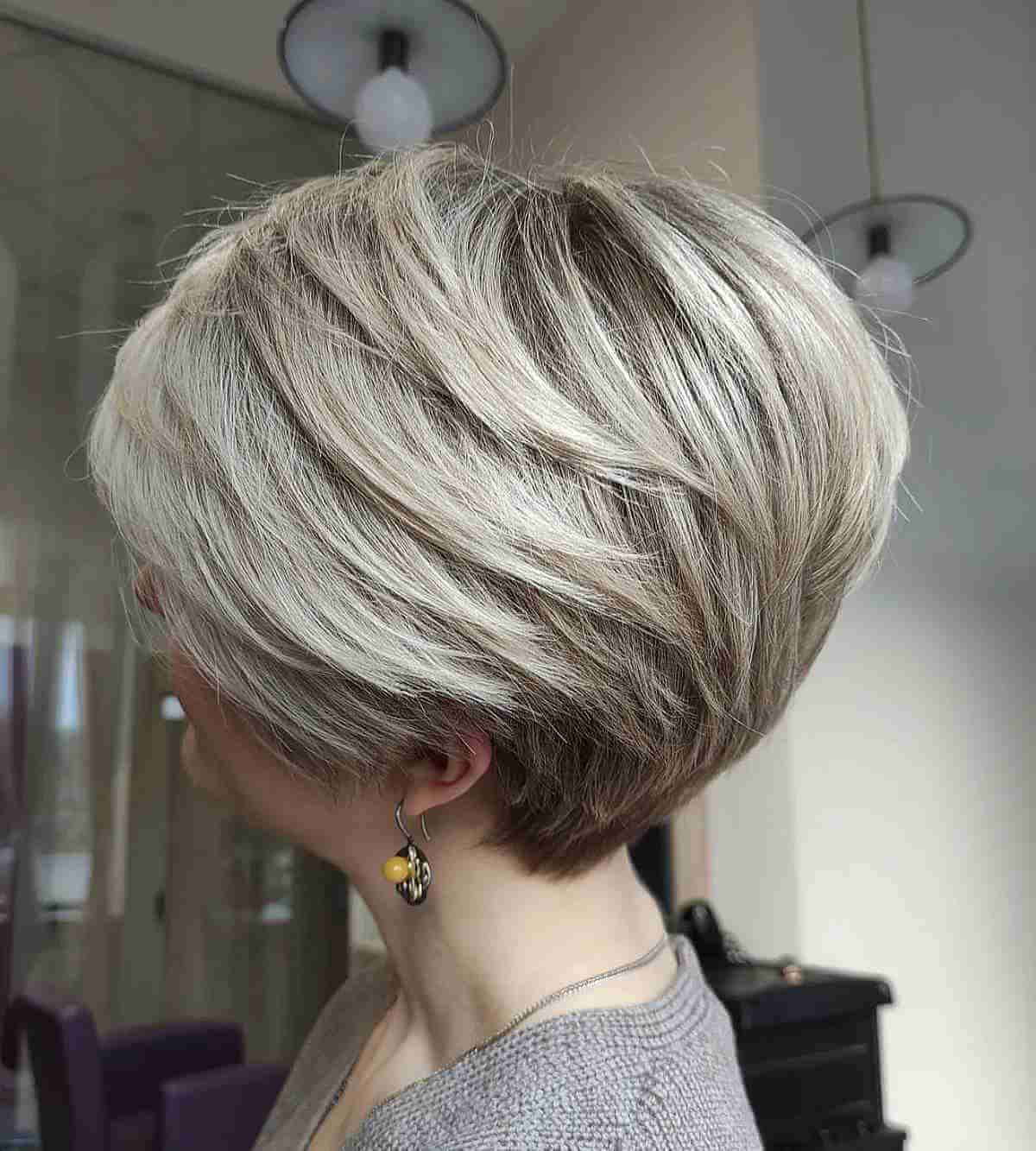 54 Top Short Hairstyles for Thick Hair to Be More Manageable