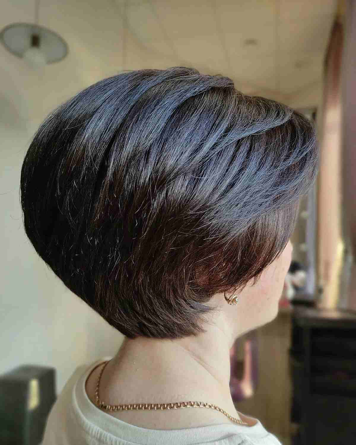 54 Top Short Hairstyles for Thick Hair to Be More Manageable