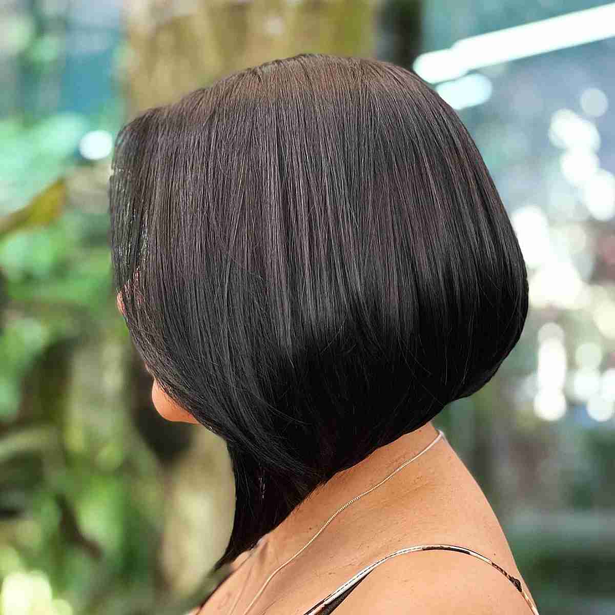 54 Top Short Hairstyles for Thick Hair to Be More Manageable