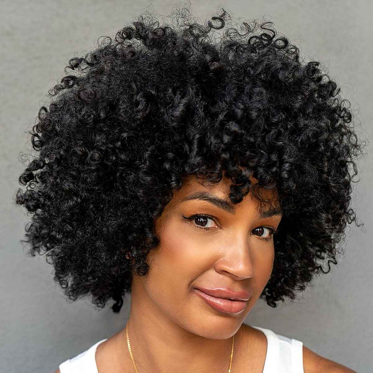 54 Top Short Hairstyles for Thick Hair to Be More Manageable