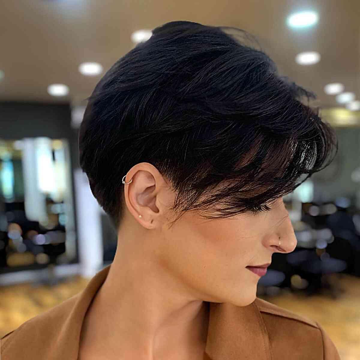 54 Top Short Hairstyles for Thick Hair to Be More Manageable