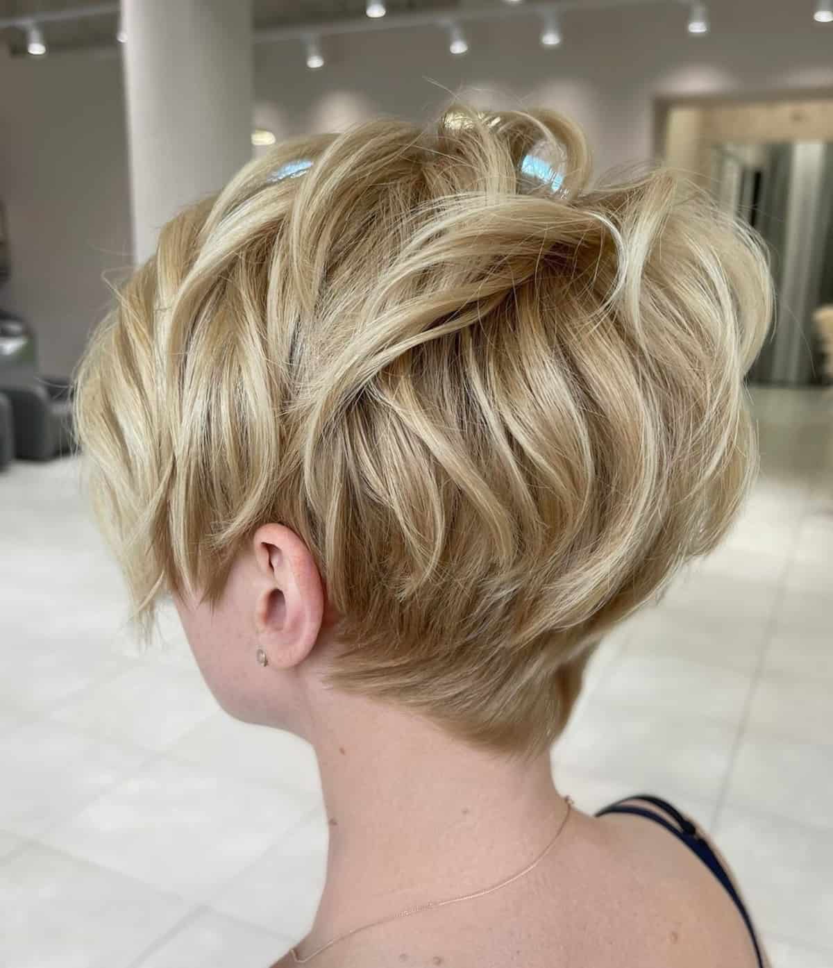 59 Short Blonde Hair Ideas We Can’t Stop Staring At