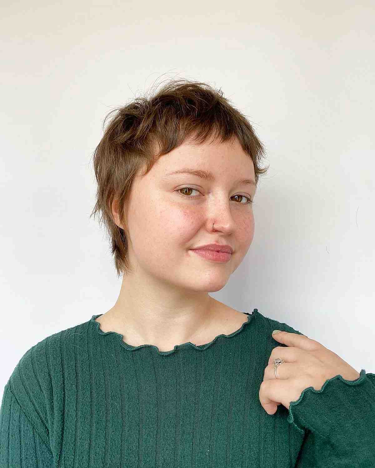 100+ Short Hairstyles for Thin, Fine Hair to Appear Thick & Full