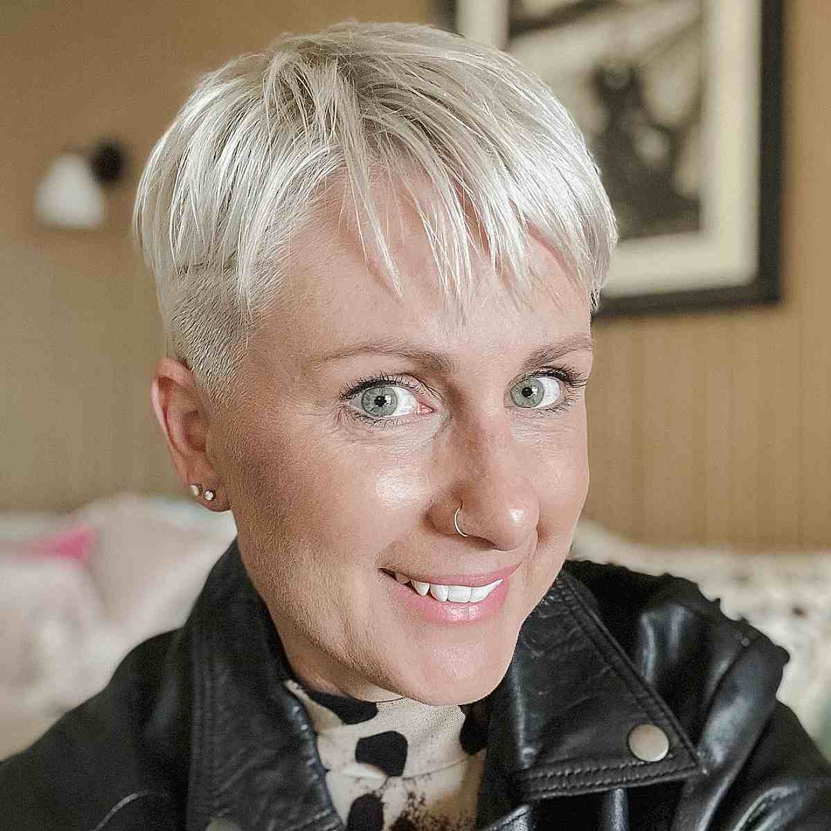 100+ Short Hairstyles for Thin, Fine Hair to Appear Thick & Full