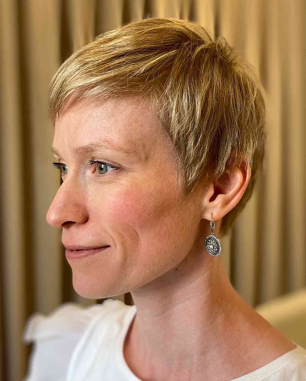 100+ Short Hairstyles for Thin, Fine Hair to Appear Thick & Full