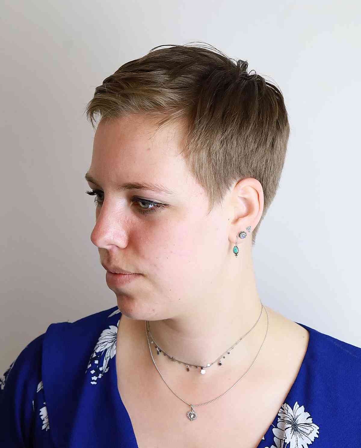 100+ Short Hairstyles for Thin, Fine Hair to Appear Thick & Full