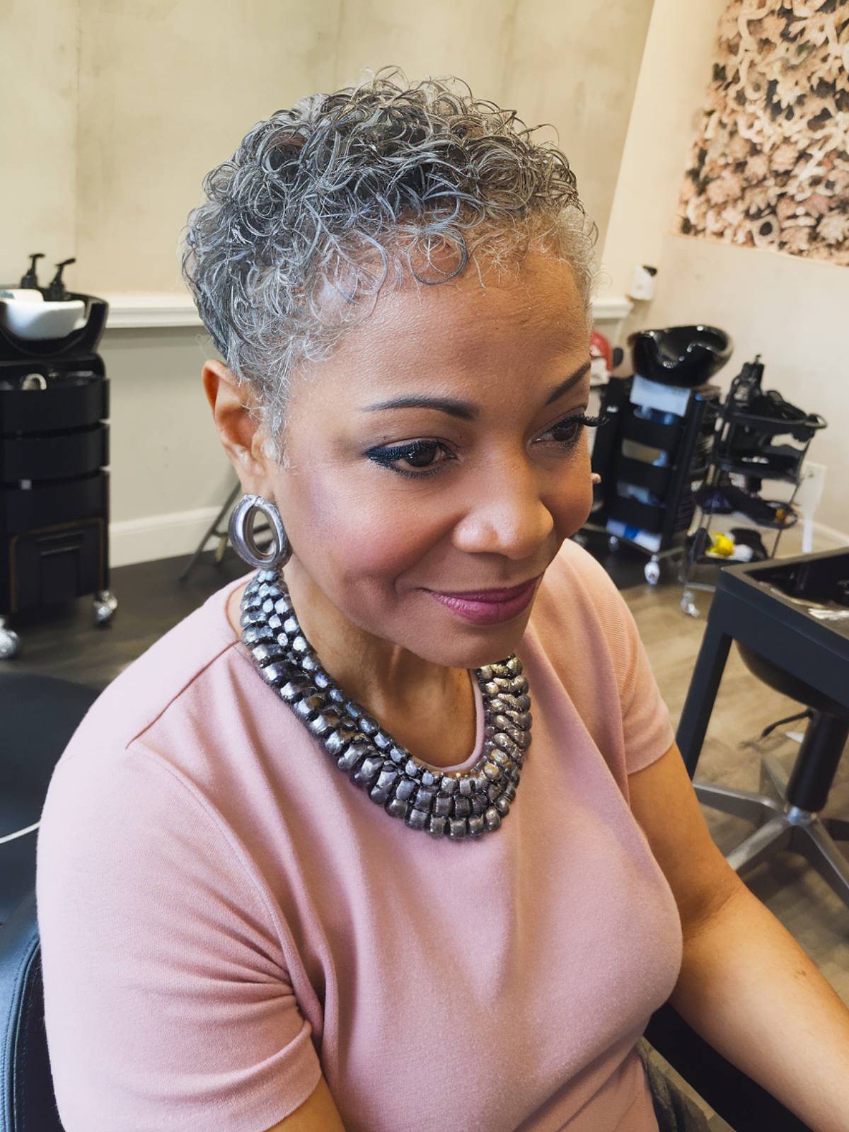 15+ Beautiful Short Natural Haircuts for Black Women Over 60 in 2025