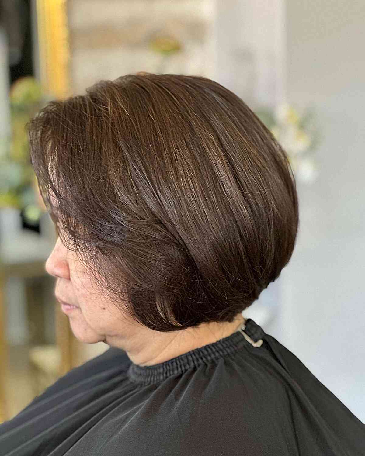 26 Trendiest Jaw-Length Haircuts Women Over 60 Are Getting This Season