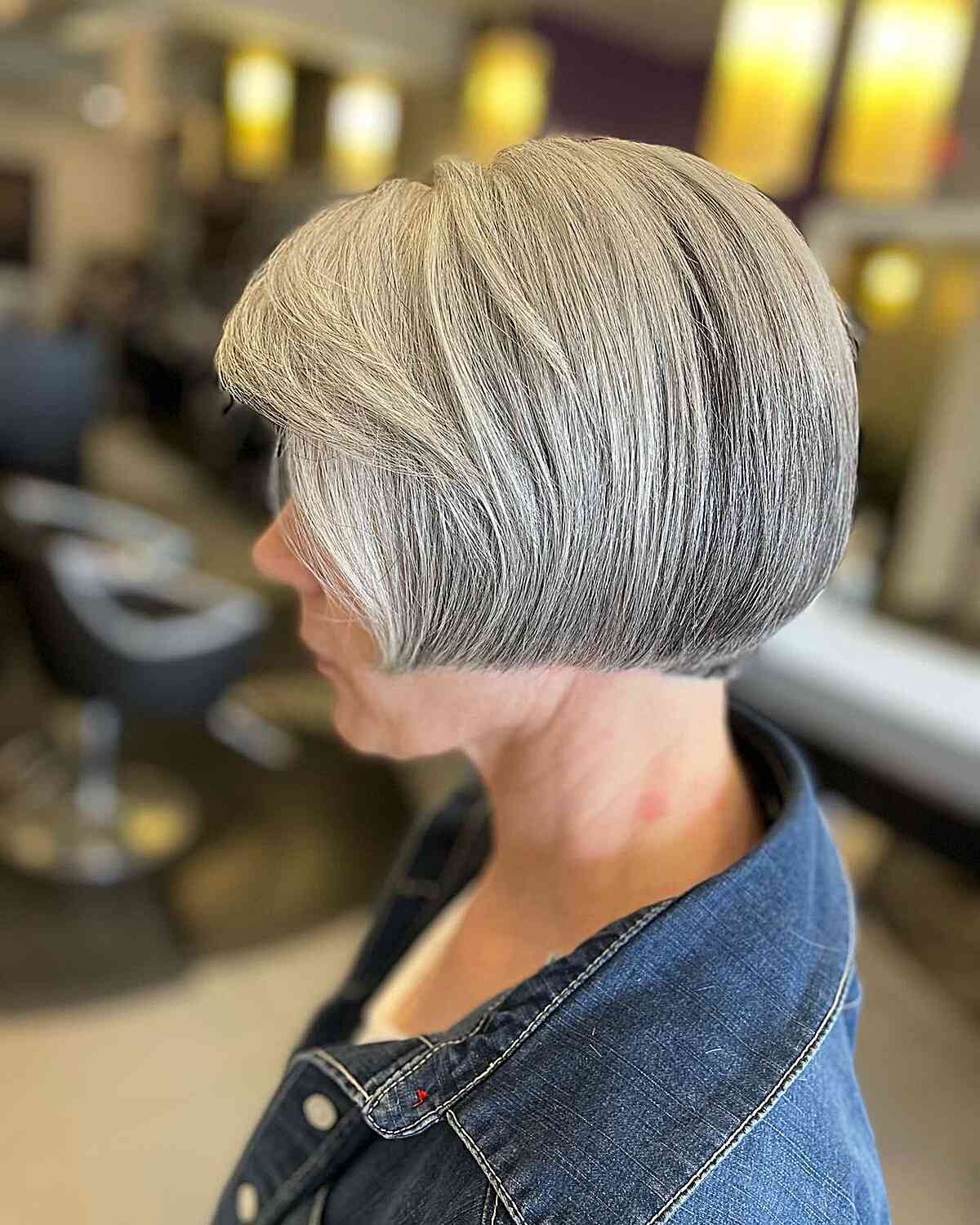 26 Trendiest Jaw-Length Haircuts Women Over 60 Are Getting This Season