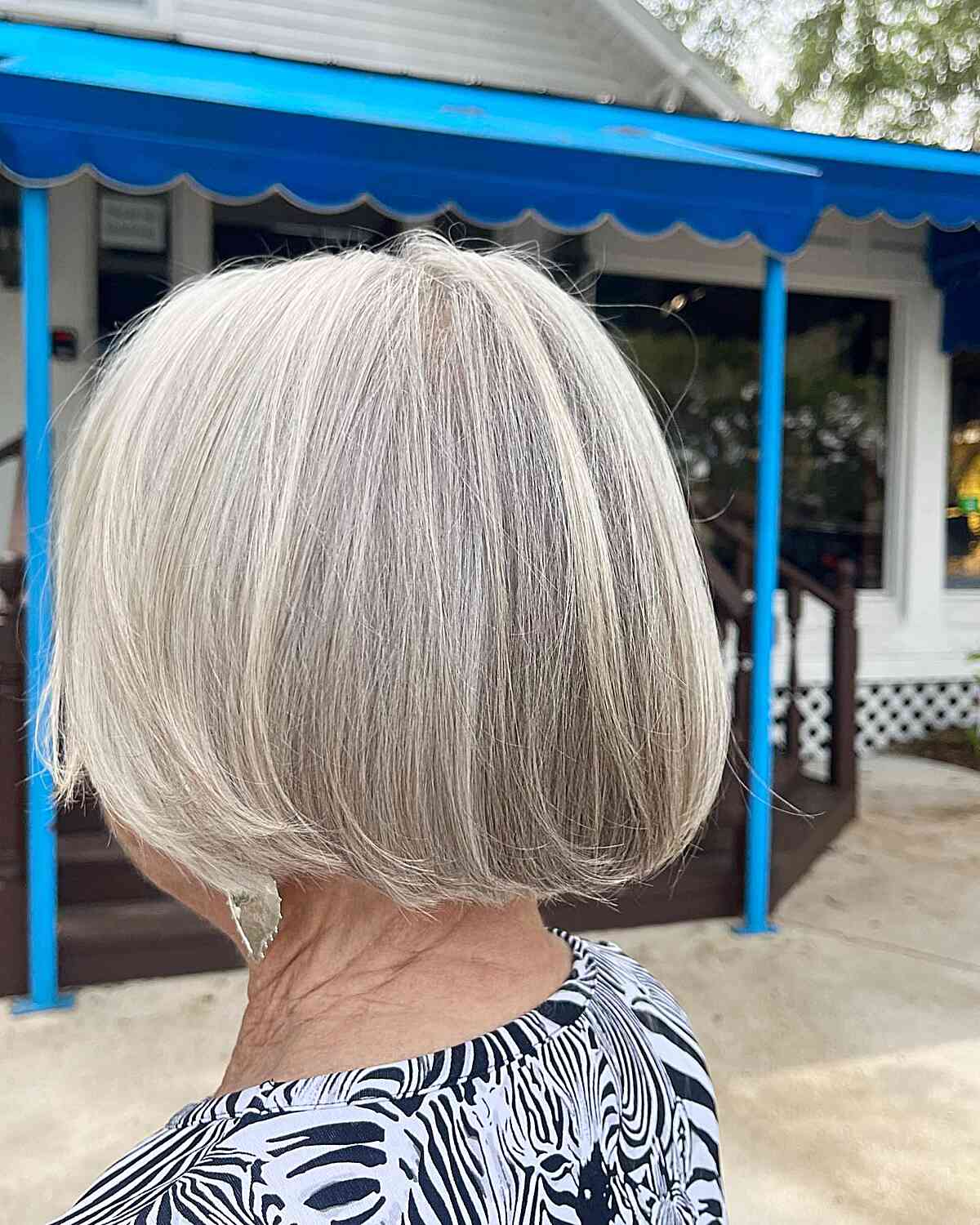 26 Trendiest Jaw-Length Haircuts Women Over 60 Are Getting This Season