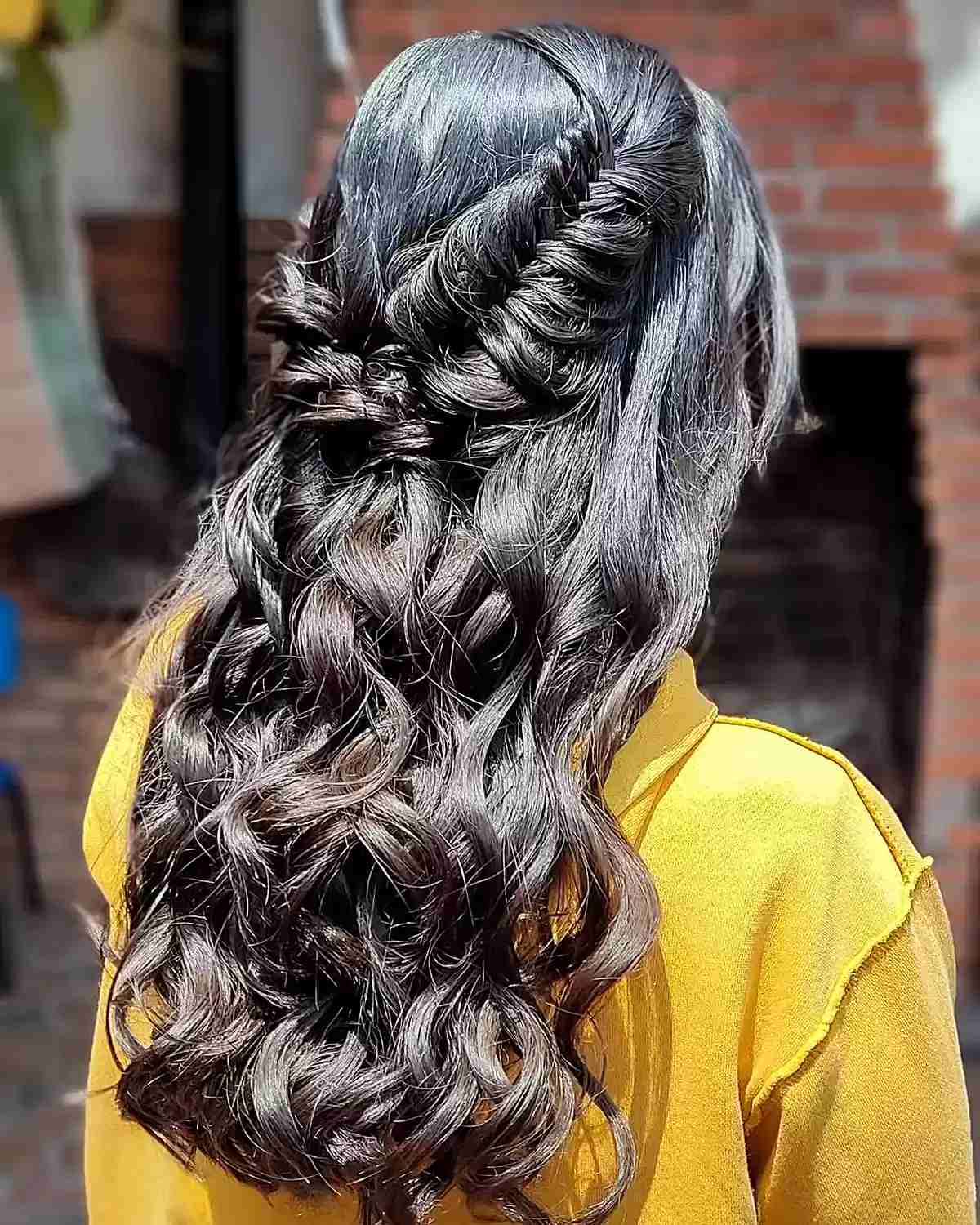 34 Cute & Easy Graduation Hairstyles for Girls