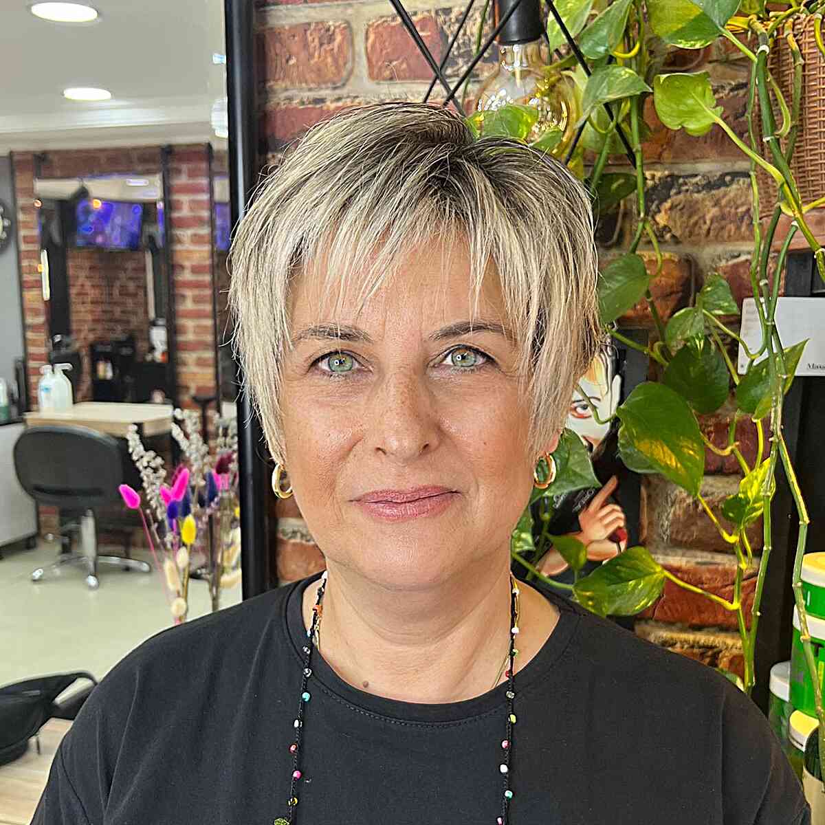 28 “Long Pixie Cut” Ideas for Older Women to Look &amp; Feel Modern