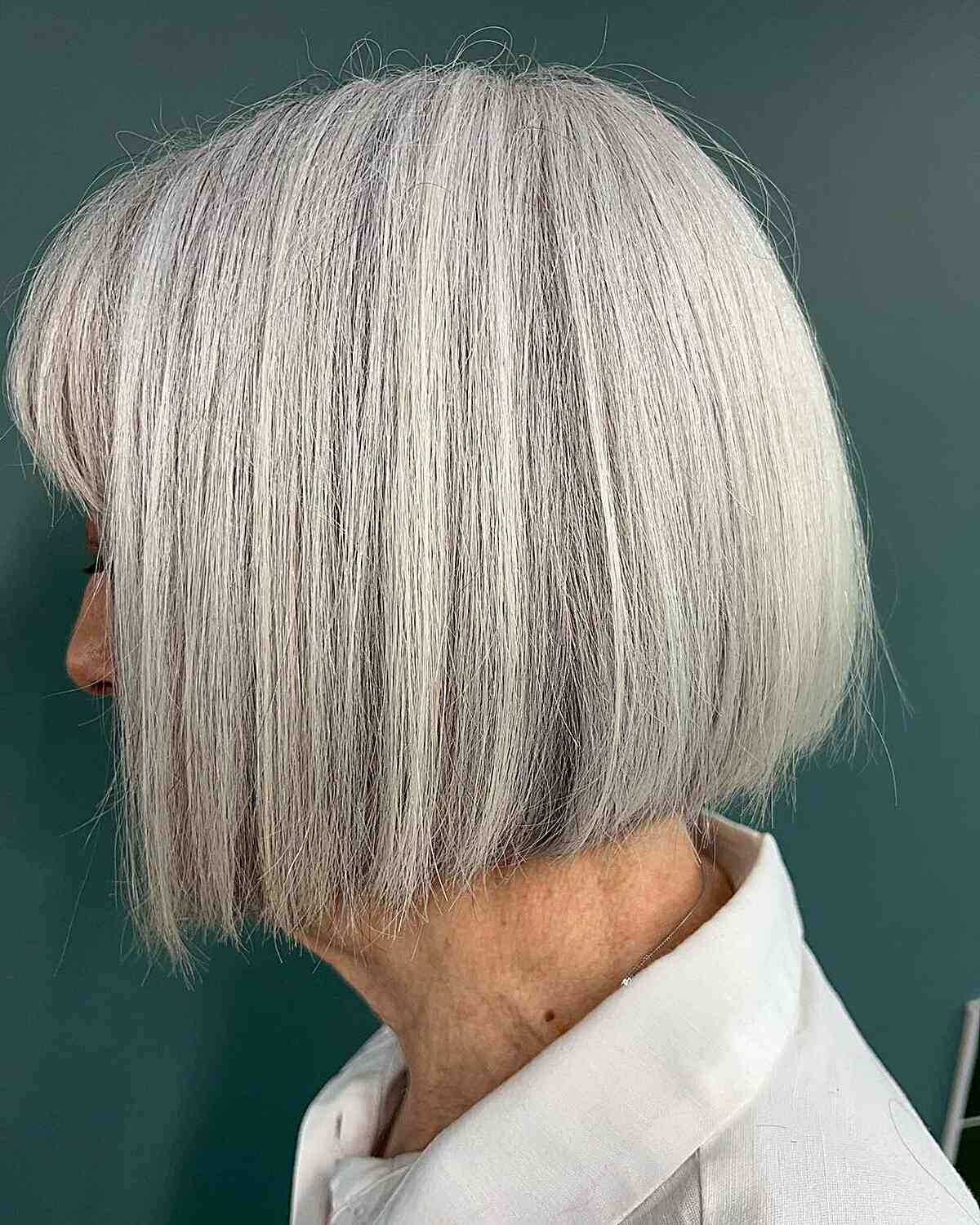 40 Stunning Chin-Length Hairstyles Every Woman Over 60 Should Try