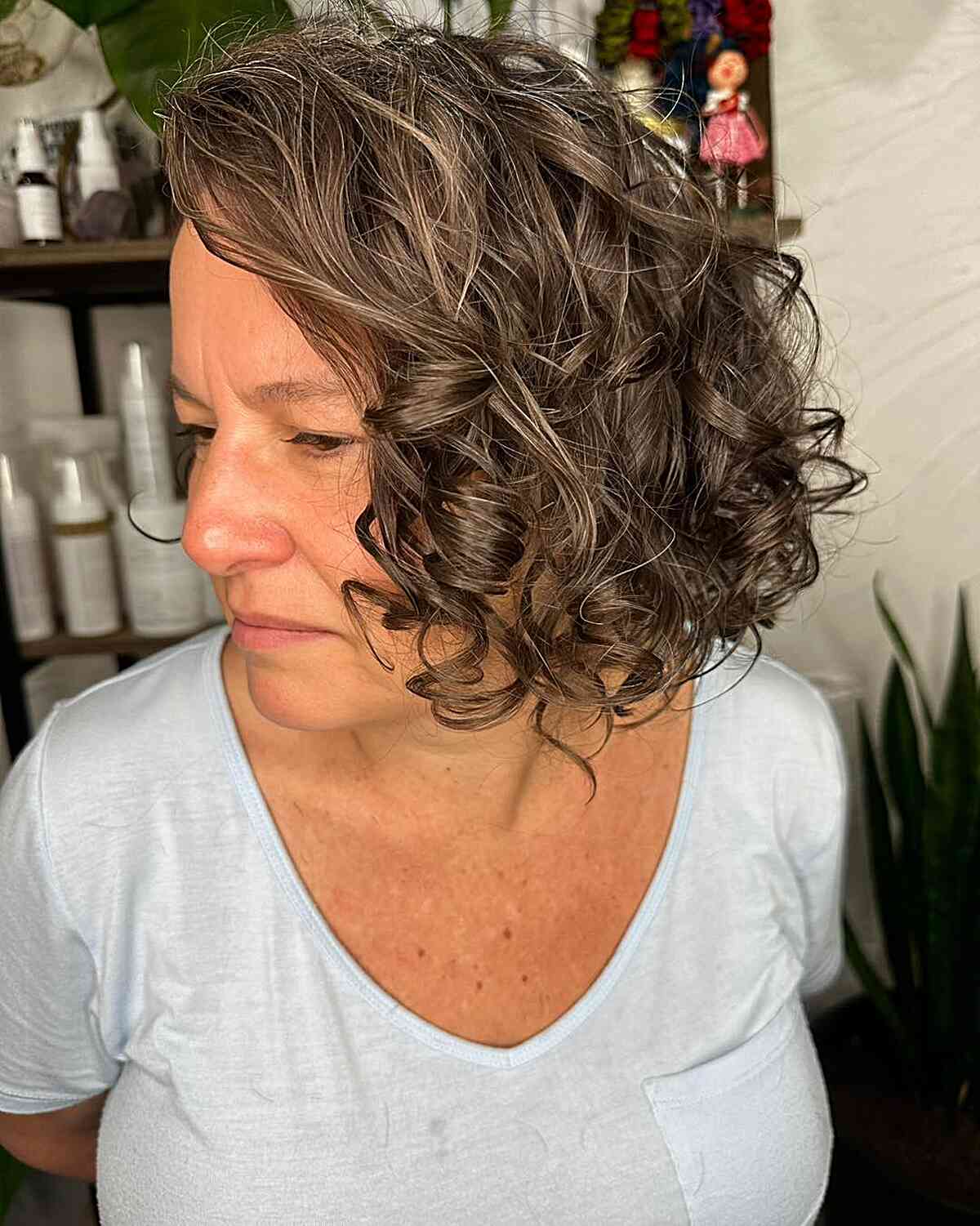 40 Stunning Chin-Length Hairstyles Every Woman Over 60 Should Try