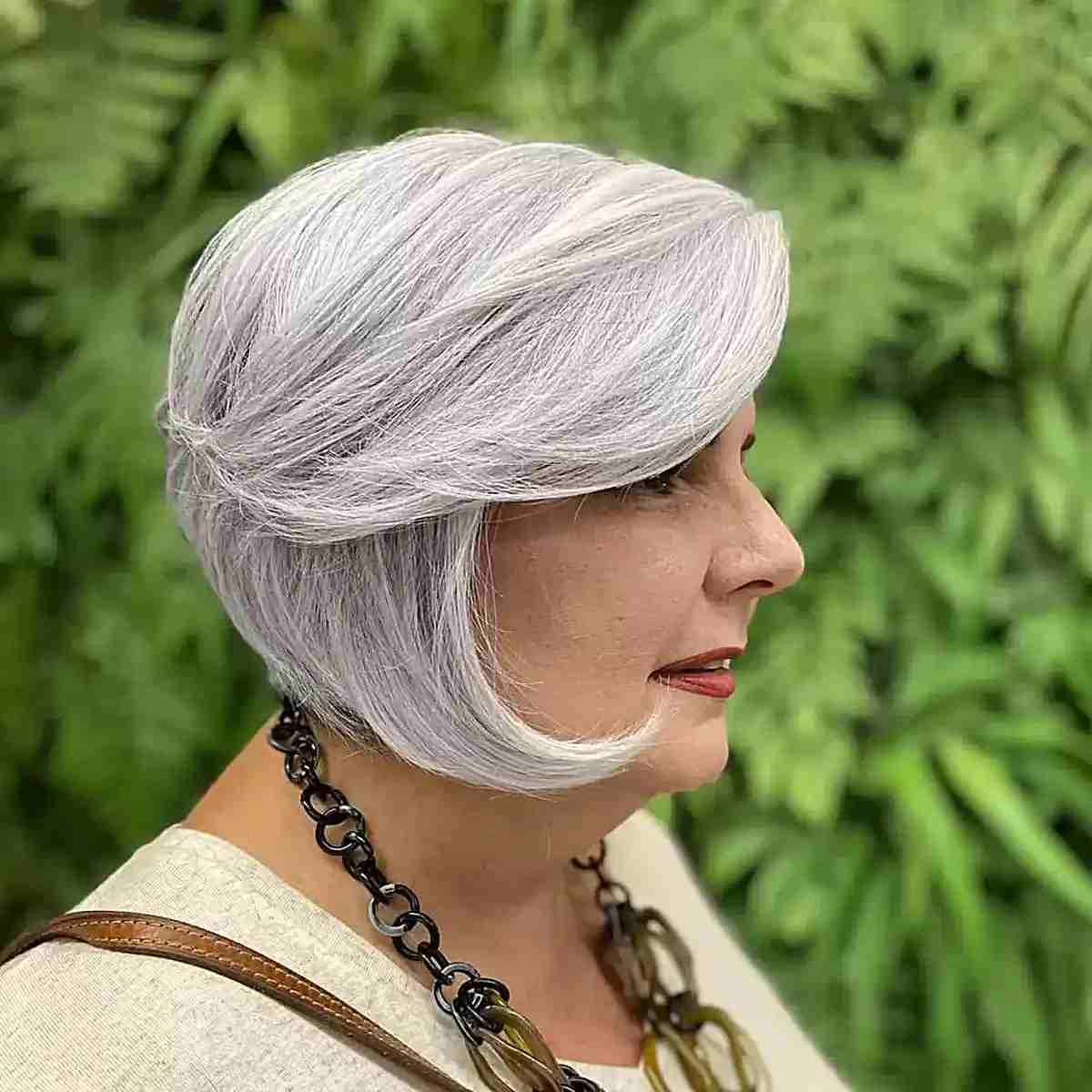 40 Stunning Chin-Length Hairstyles Every Woman Over 60 Should Try