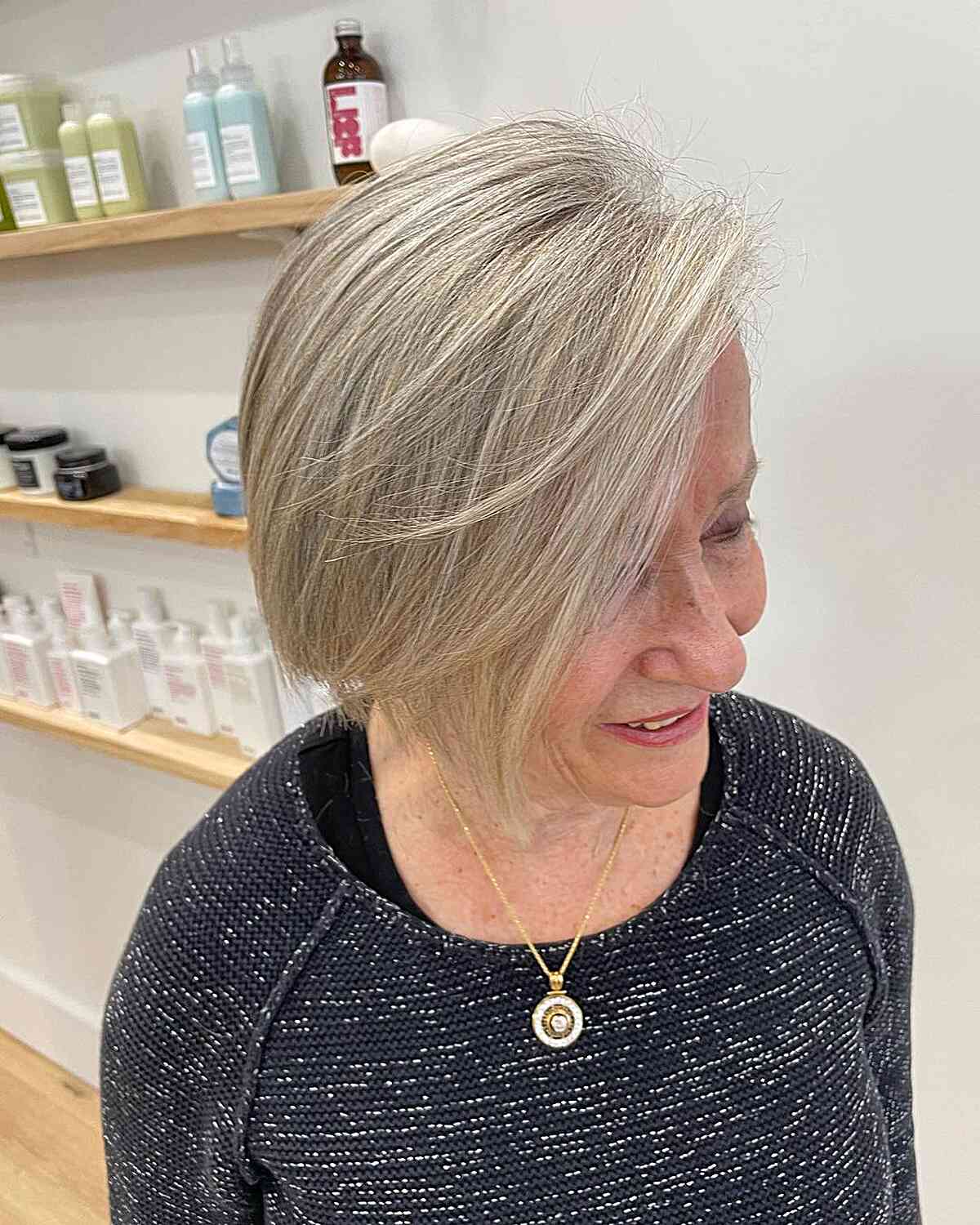 40 Stunning Chin-Length Hairstyles Every Woman Over 60 Should Try