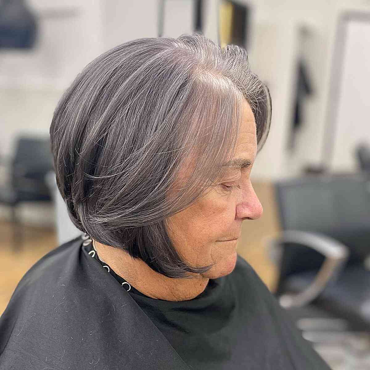 40 Stunning Chin-Length Hairstyles Every Woman Over 60 Should Try