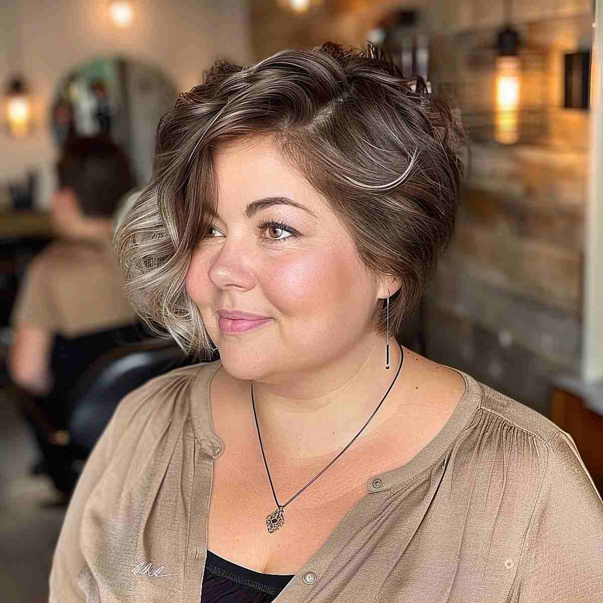 50 Best Short Hairstyles for Round Faces to Look Slimmer