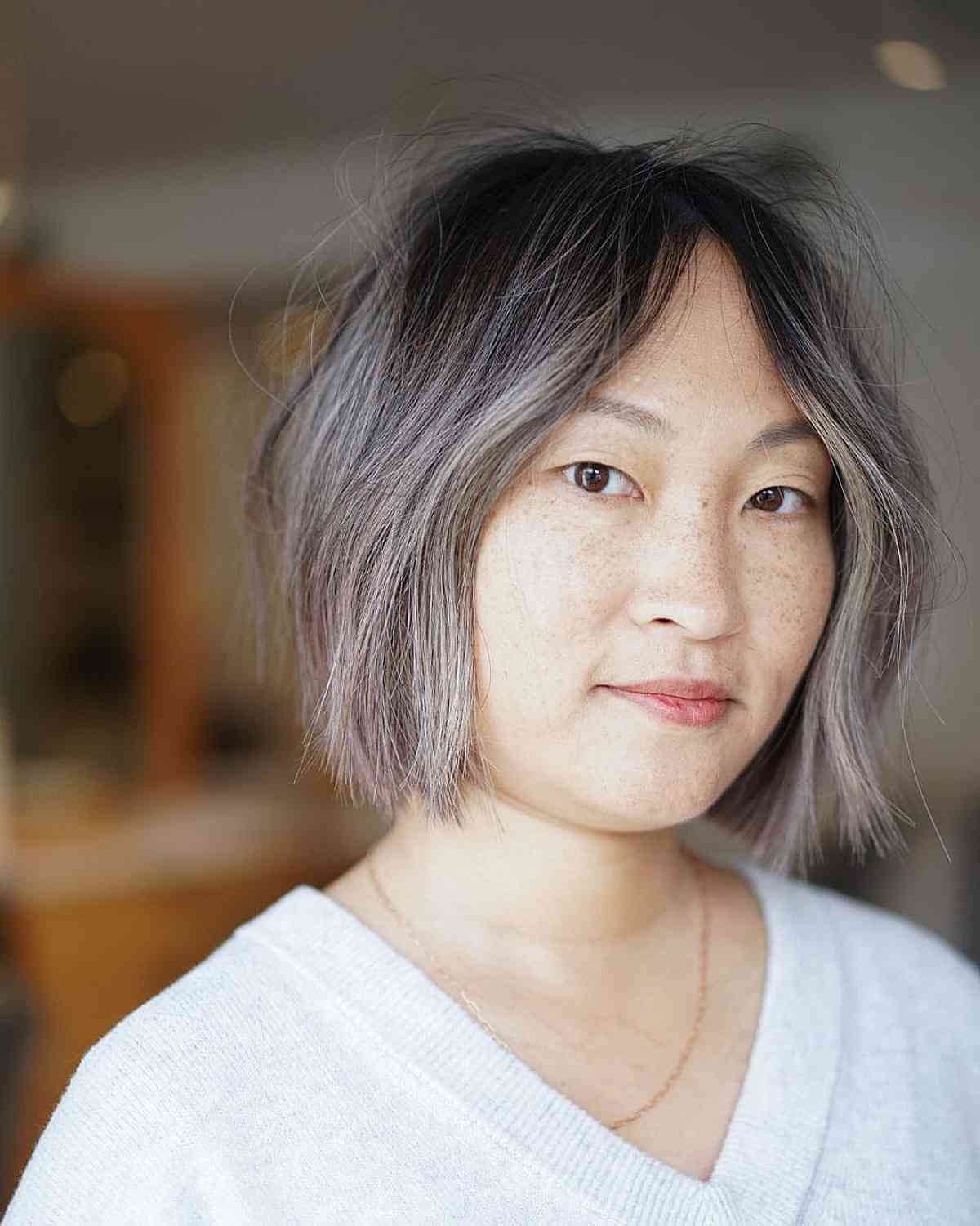 50 Best Short Hairstyles for Round Faces to Look Slimmer
