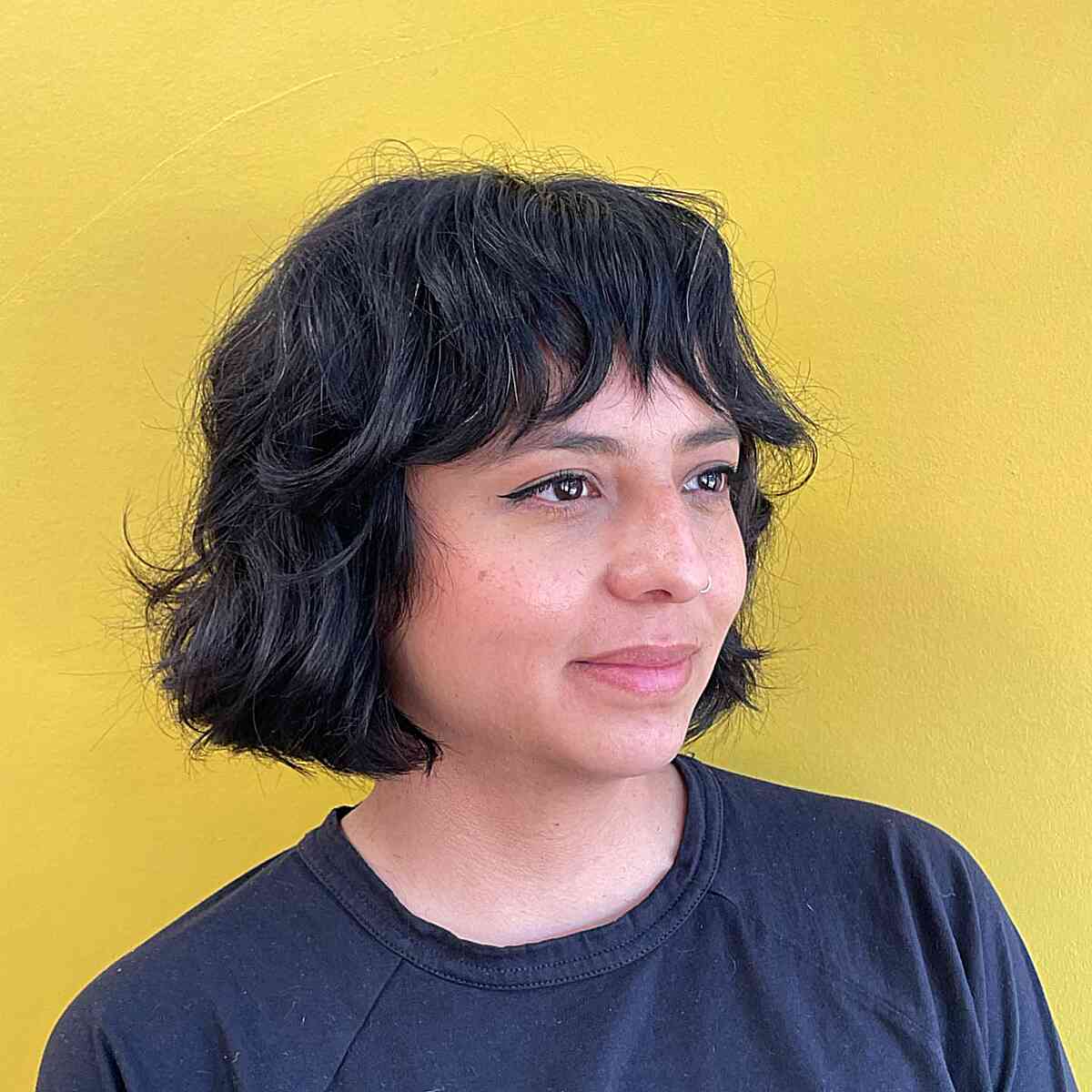 50 Best Short Hairstyles for Round Faces to Look Slimmer