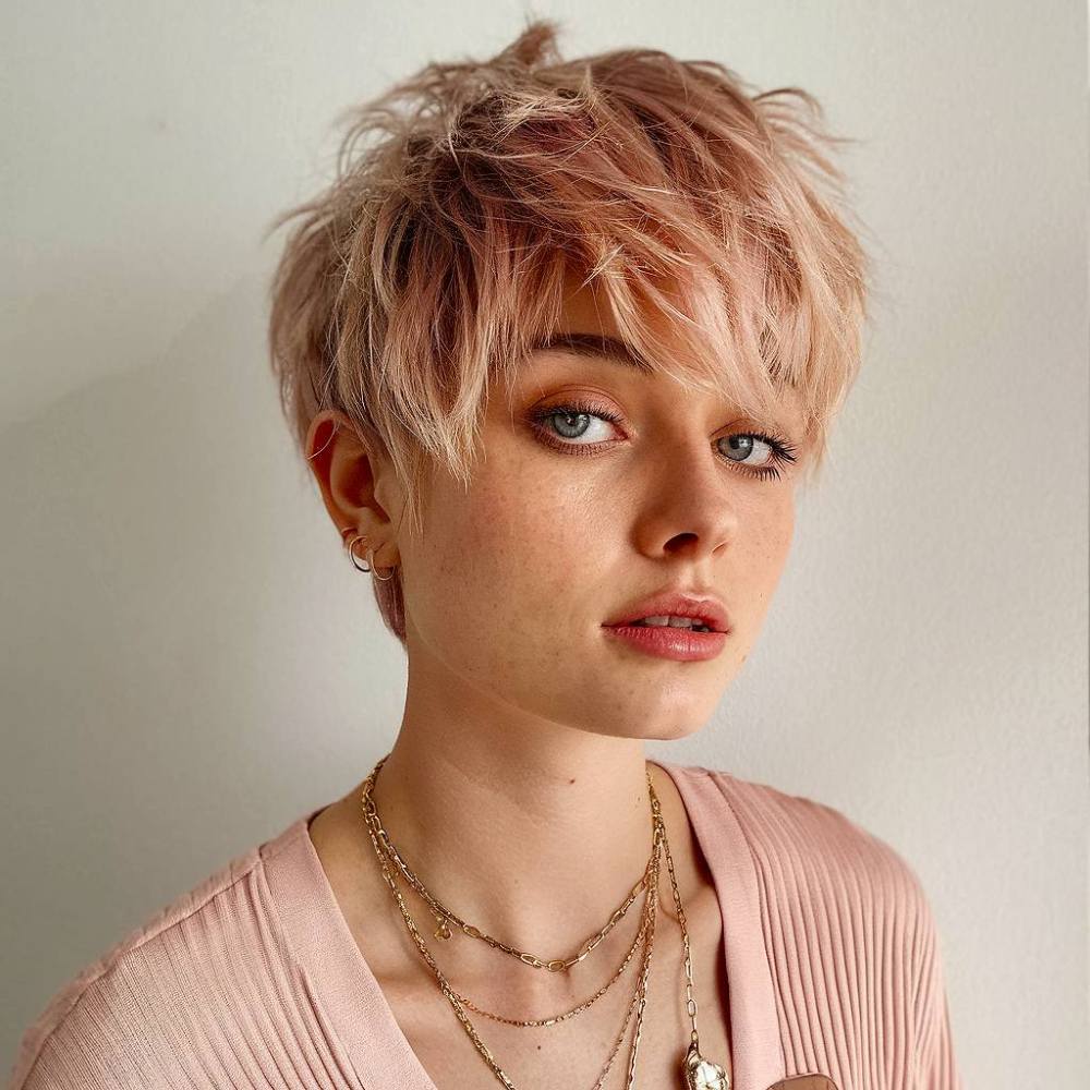 15+ Wispie Pixie Haircuts That Look Effortlessly Chic in 2025