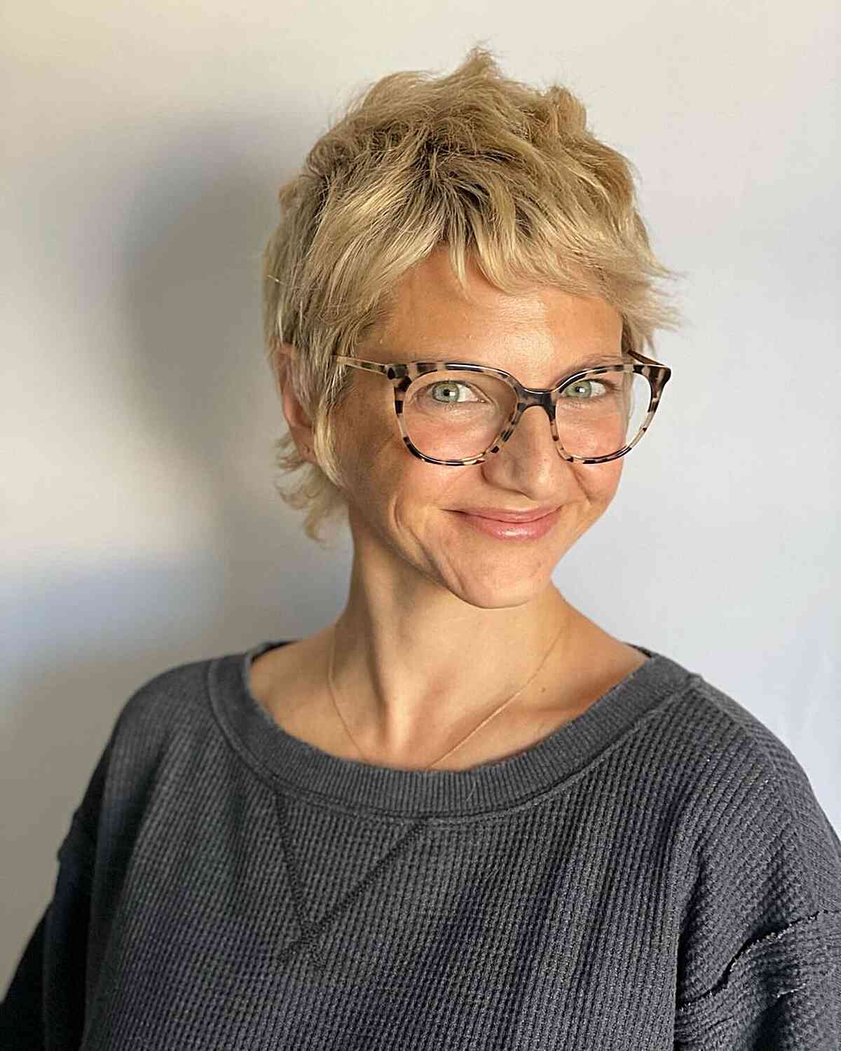 The 50 Best Pixie Cuts for Thick Hair to Be More Manageable