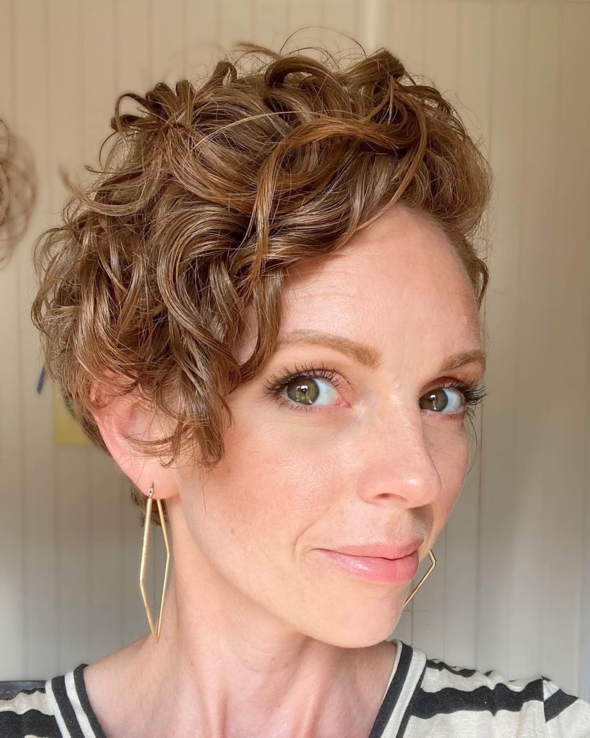 The 50 Best Pixie Cuts for Thick Hair to Be More Manageable