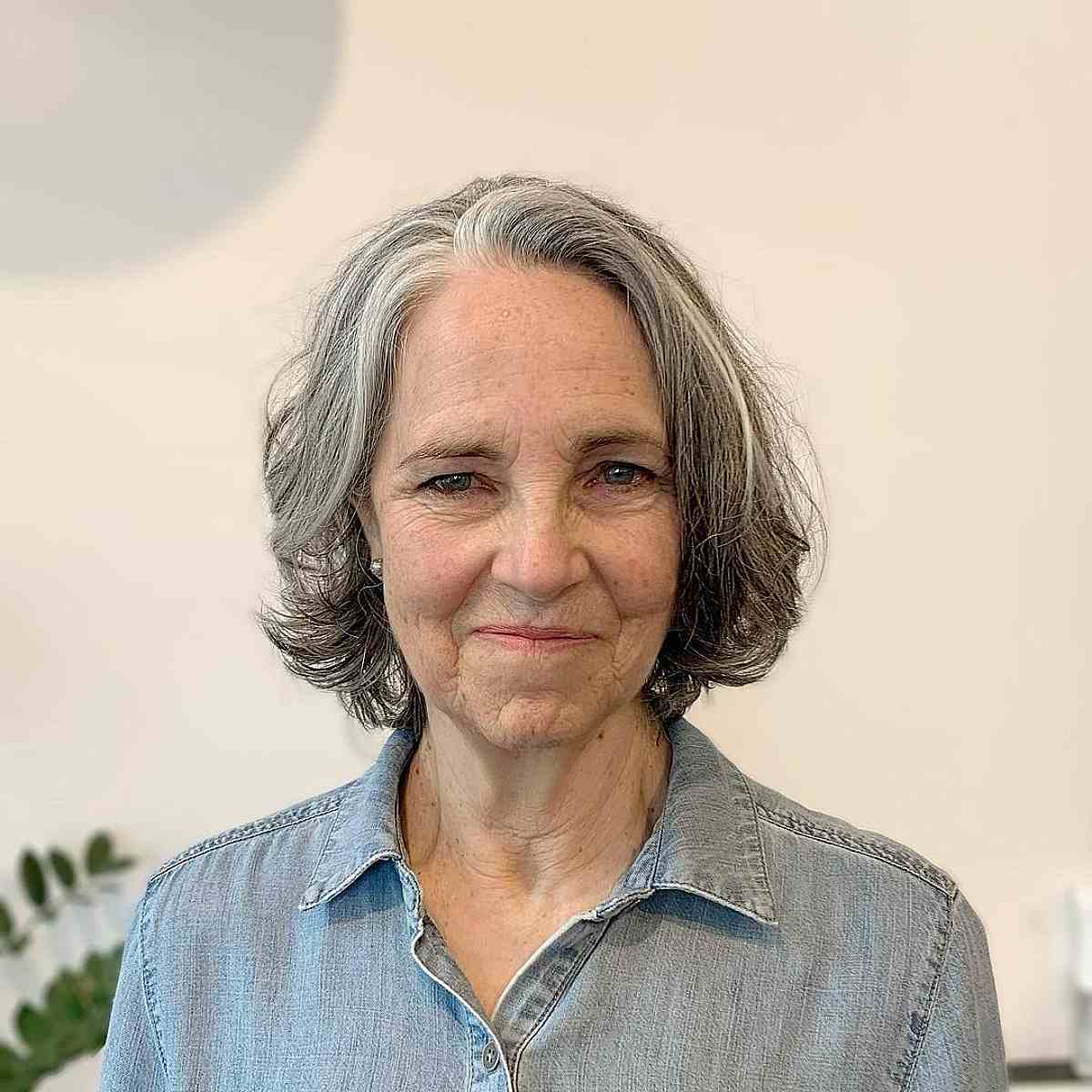 100+ Short Haircuts for Older Women  in 2025